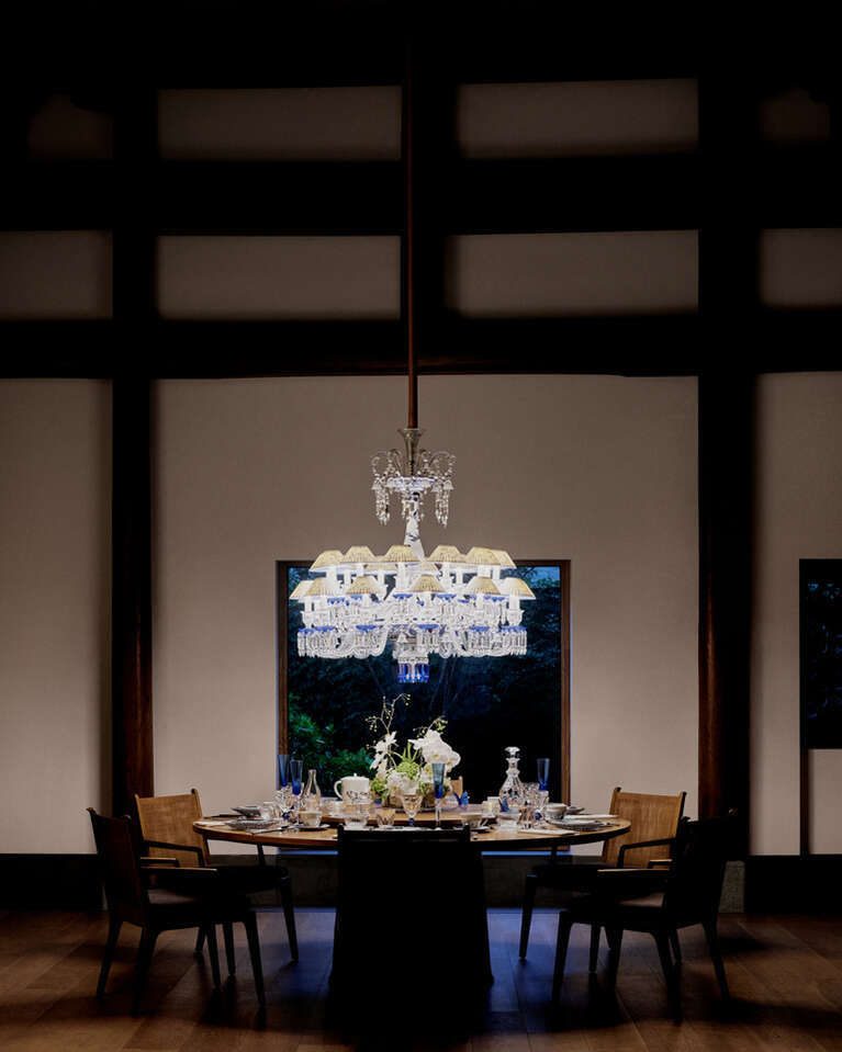 “Printemps Bleu” Zenith chandelier by Steve Leung